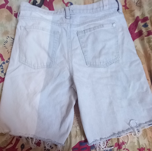 7 for mankind shorts - Picture 3 of 3
